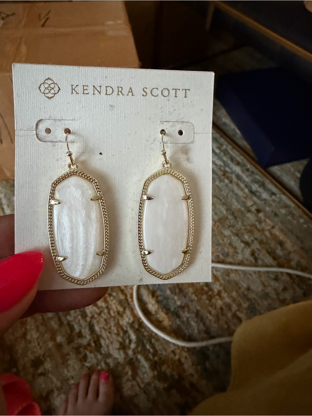 Kendra Scott White Mother-of-Pearl Gold Frame Drop Earrings